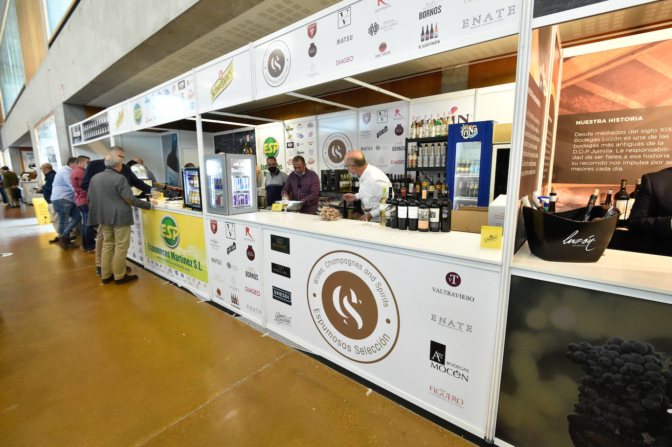 Fotos: Los comensales disfrutan de la oferta gastronómica en la primera jornada