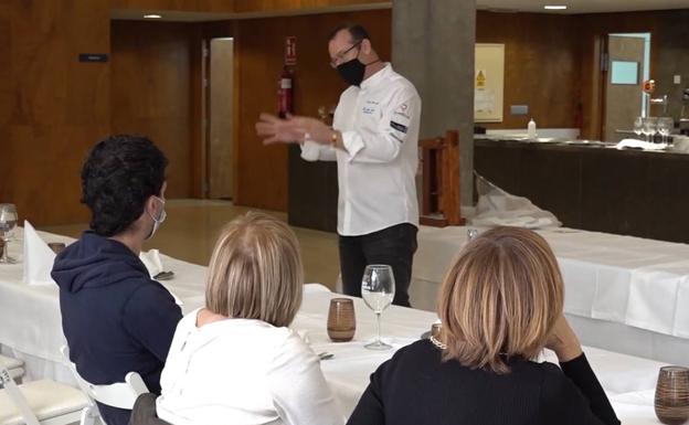 Pablo González cocinando en vivo en Región de Murcia Gastronómica. 