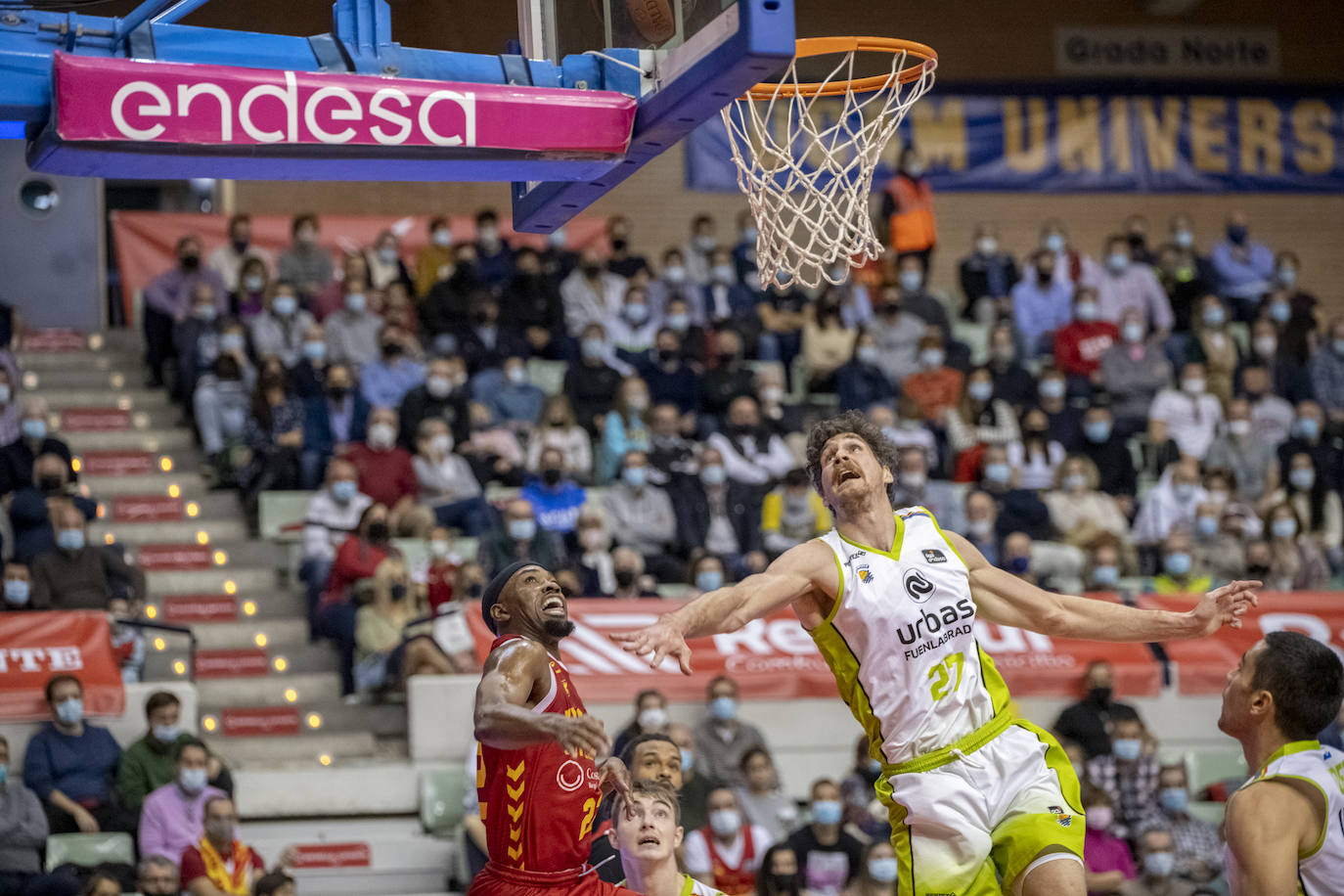 Fotos: La victoria del UCAM Murcia contra el Urbas Fuenlabrada, en imágenes