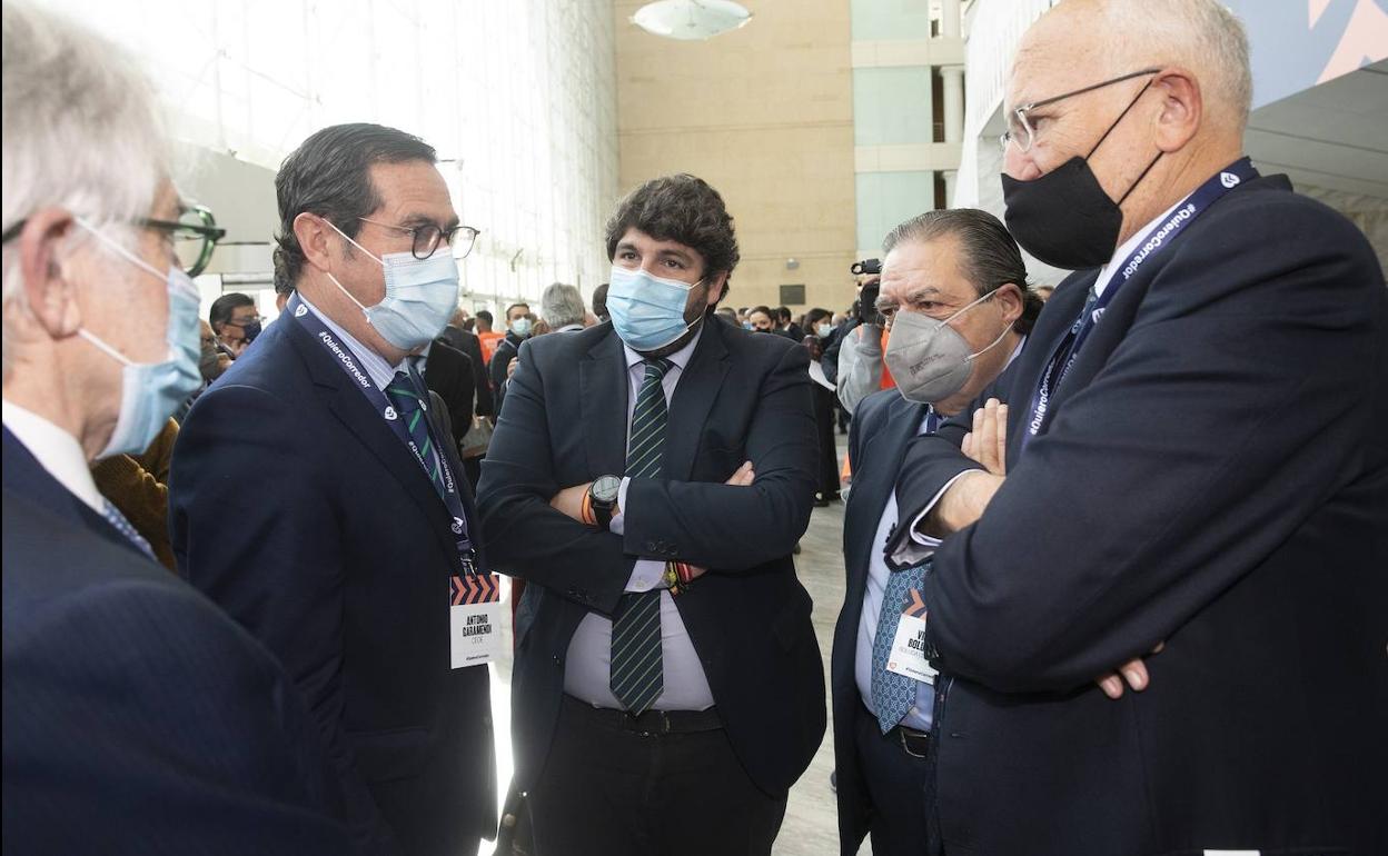 López Miras, durante el V Acto Empresarial por el Corredor Mediterráneo en Madrid, este miércoles. 