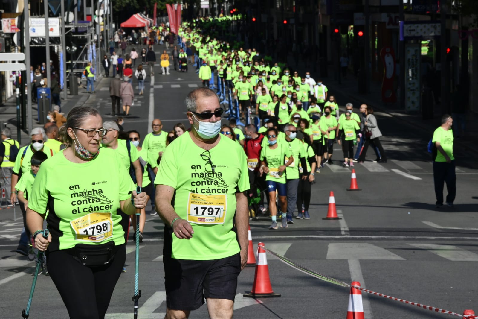 Fotos: La Marea Verde contra el cáncer vuelve a recorrer las calles de Murcia