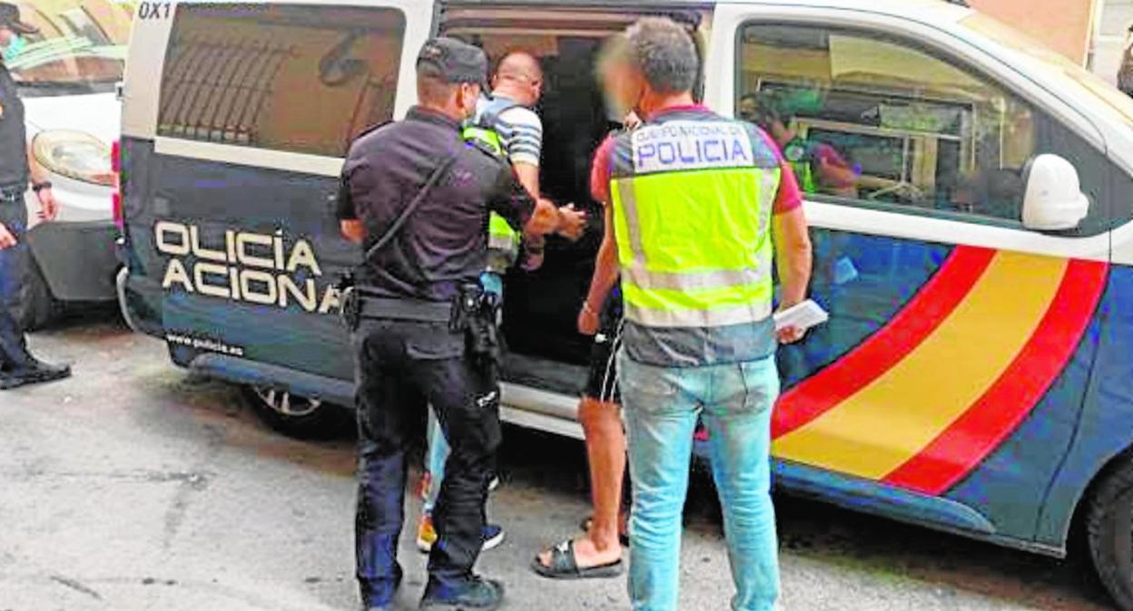 La Policía Nacional detiene a siete menores como presuntos autores de robar y golpear a otros dos jóvenes, el pasado mes de agosto en Lorca. 