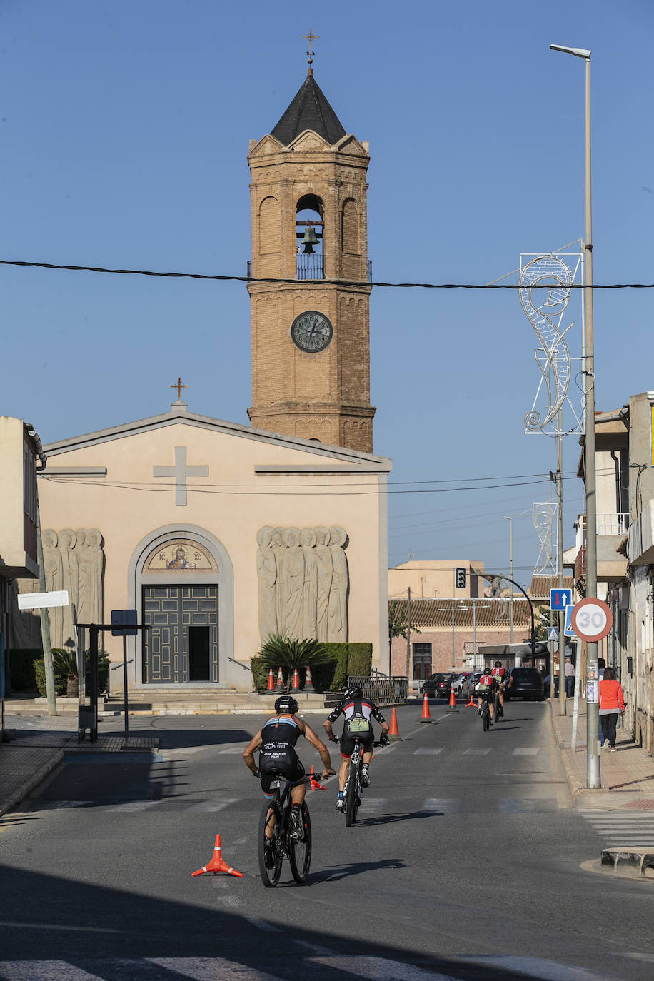 Fotos: Alcaraz y Alcolea vuelan en La Unión
