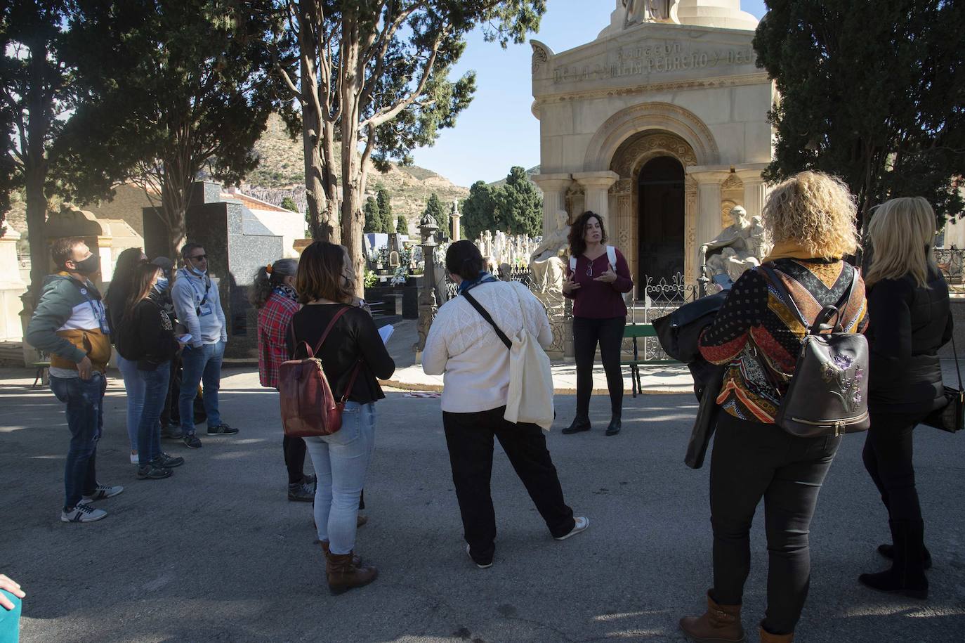 Fotos: Clase práctica sobre turismo funerario en Cartagena