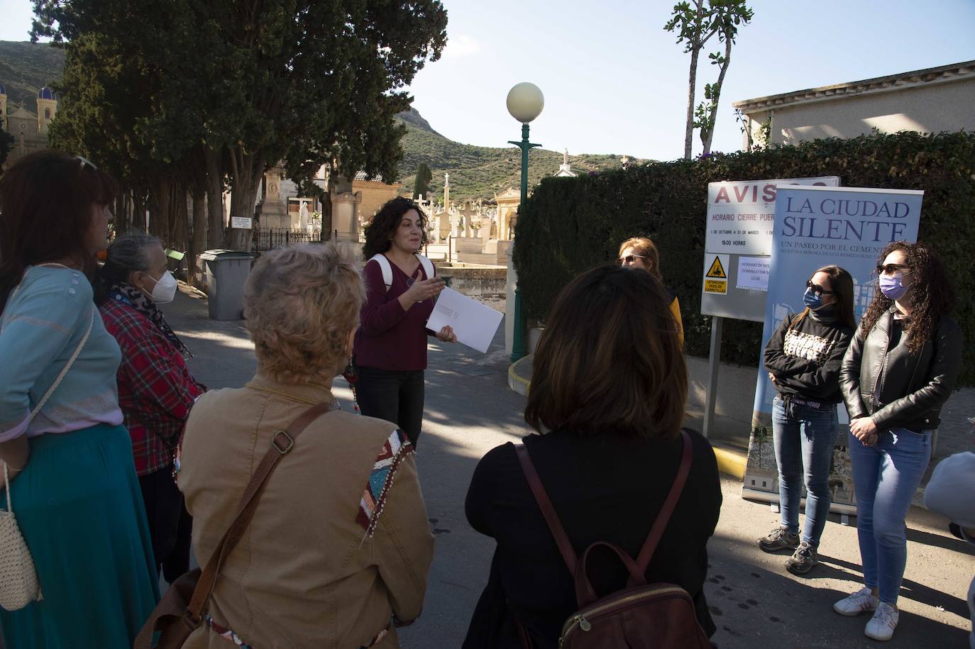 Fotos: Clase práctica sobre turismo funerario en Cartagena