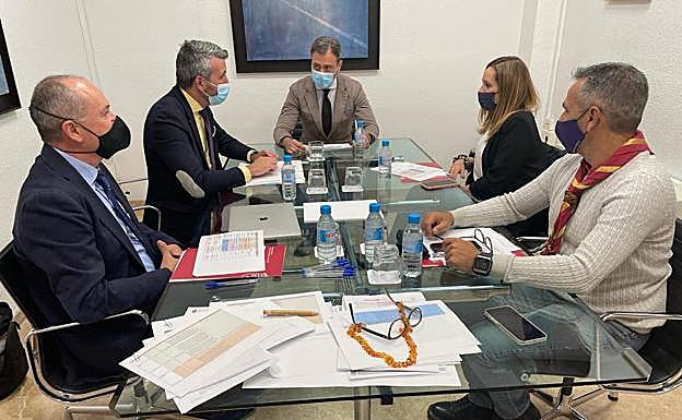 Reunión del jurado de los premios Juventud Región de Murcia 2021. 