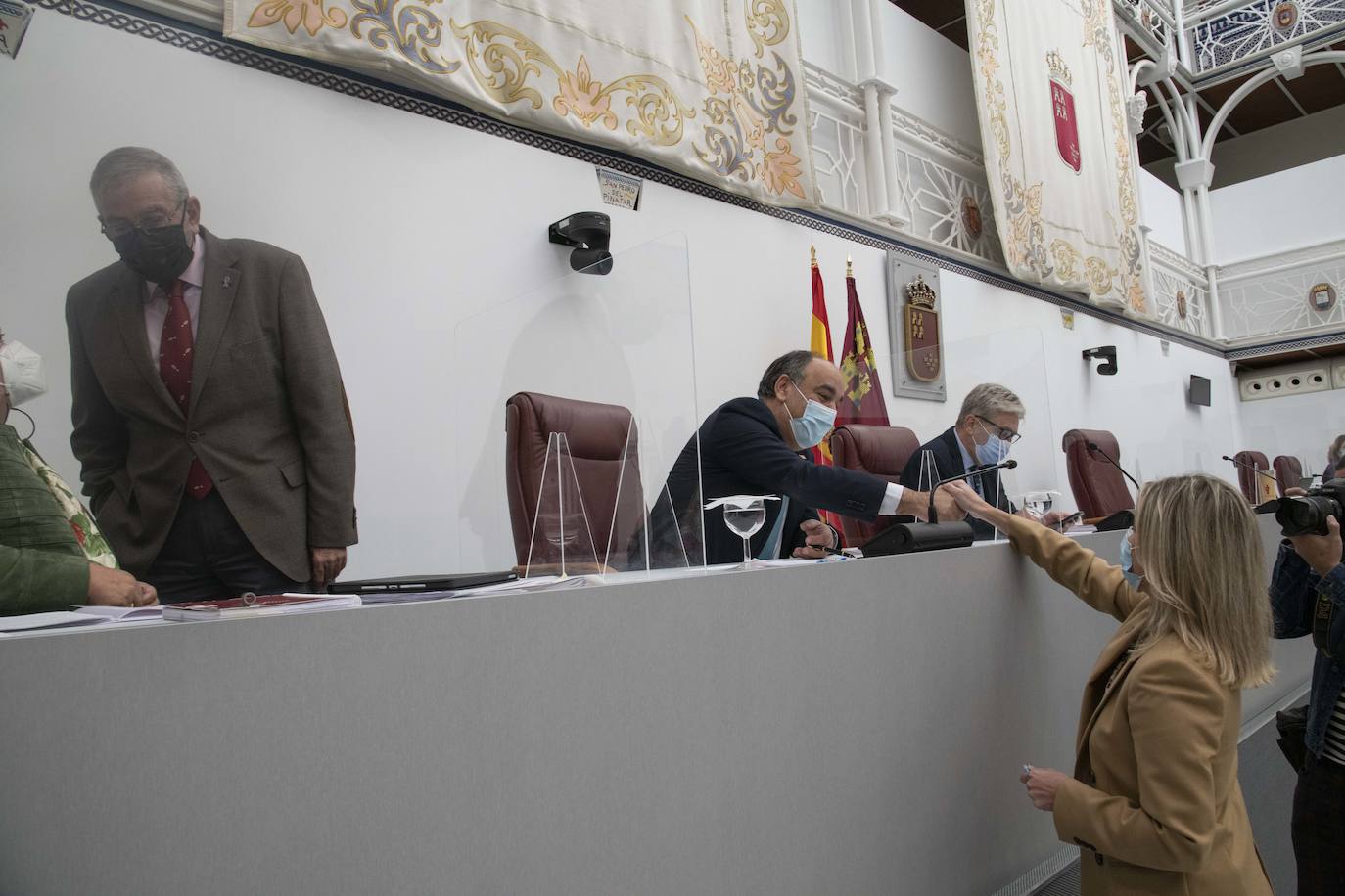 Fotos: PSOE y Ciudadanos se alían para poner coto al transfuguismo en el Estatuto