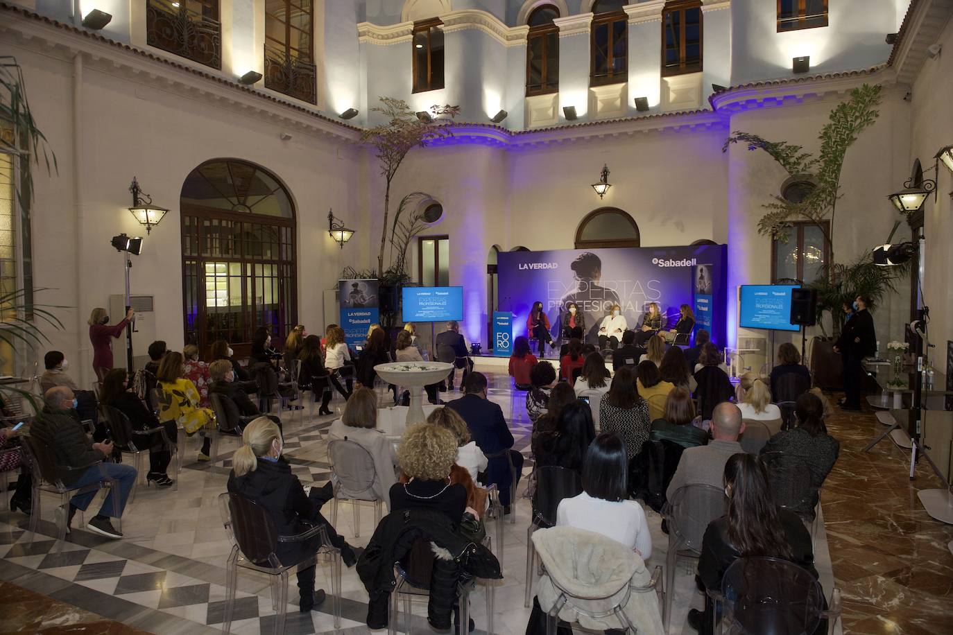 Fotos: Foro &#039;Expertas Profesionales&#039;