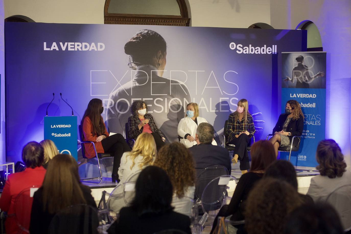 Fotos: Foro &#039;Expertas Profesionales&#039;