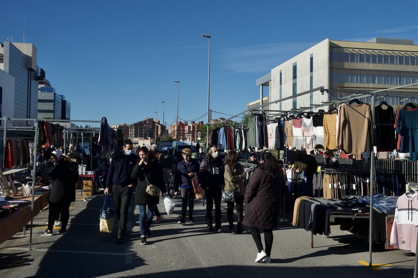 Fotos: El mercadillo dominical de Murcia se estrena junto a los juzgados
