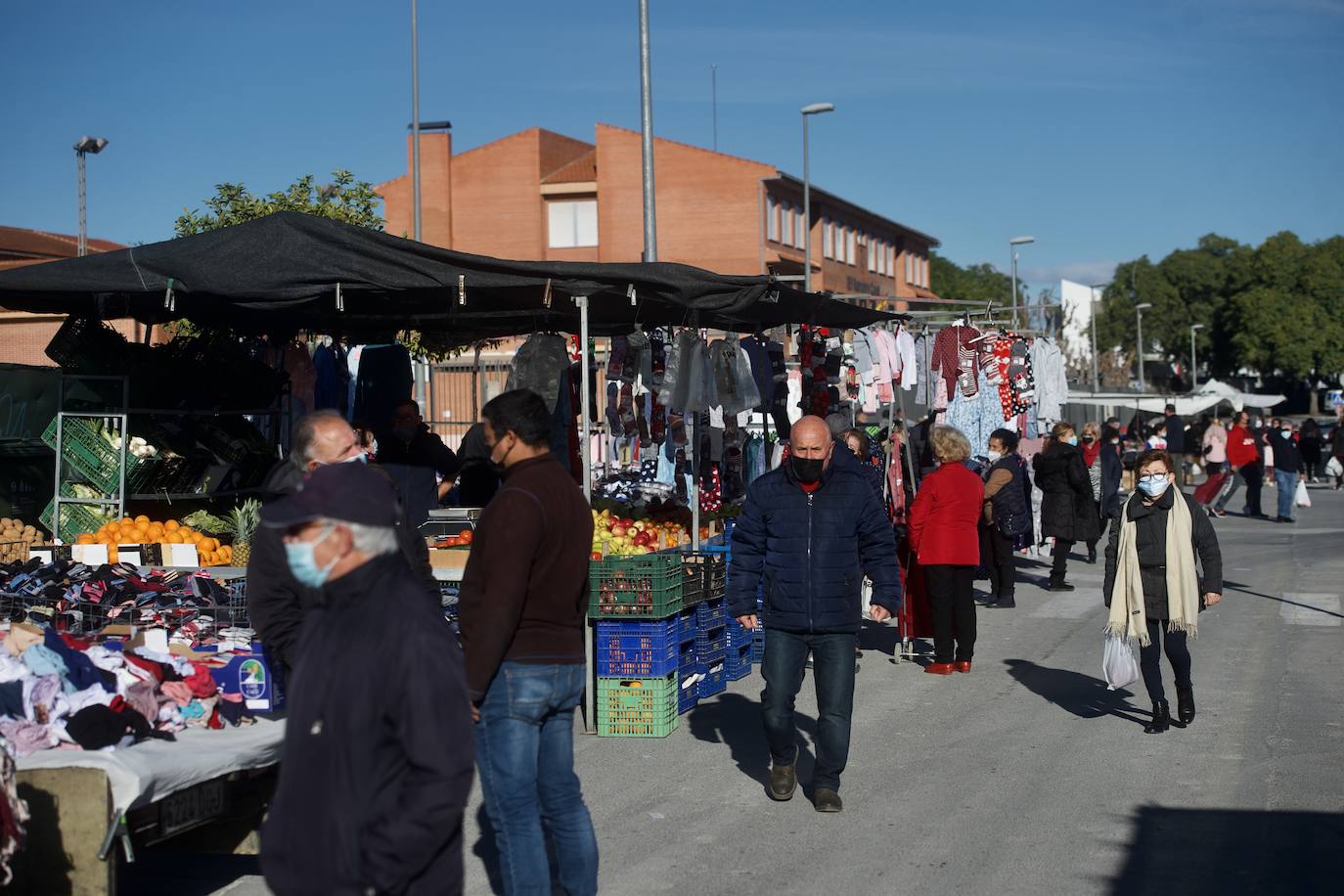 Fotos: El mercadillo dominical de Murcia se estrena junto a los juzgados