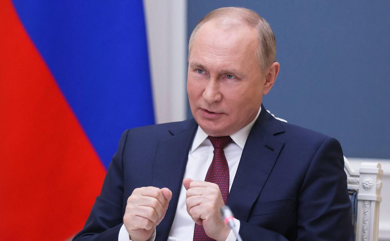 El presidente de Rusia, Vladimir Putin, en una videoconferencia este martes.