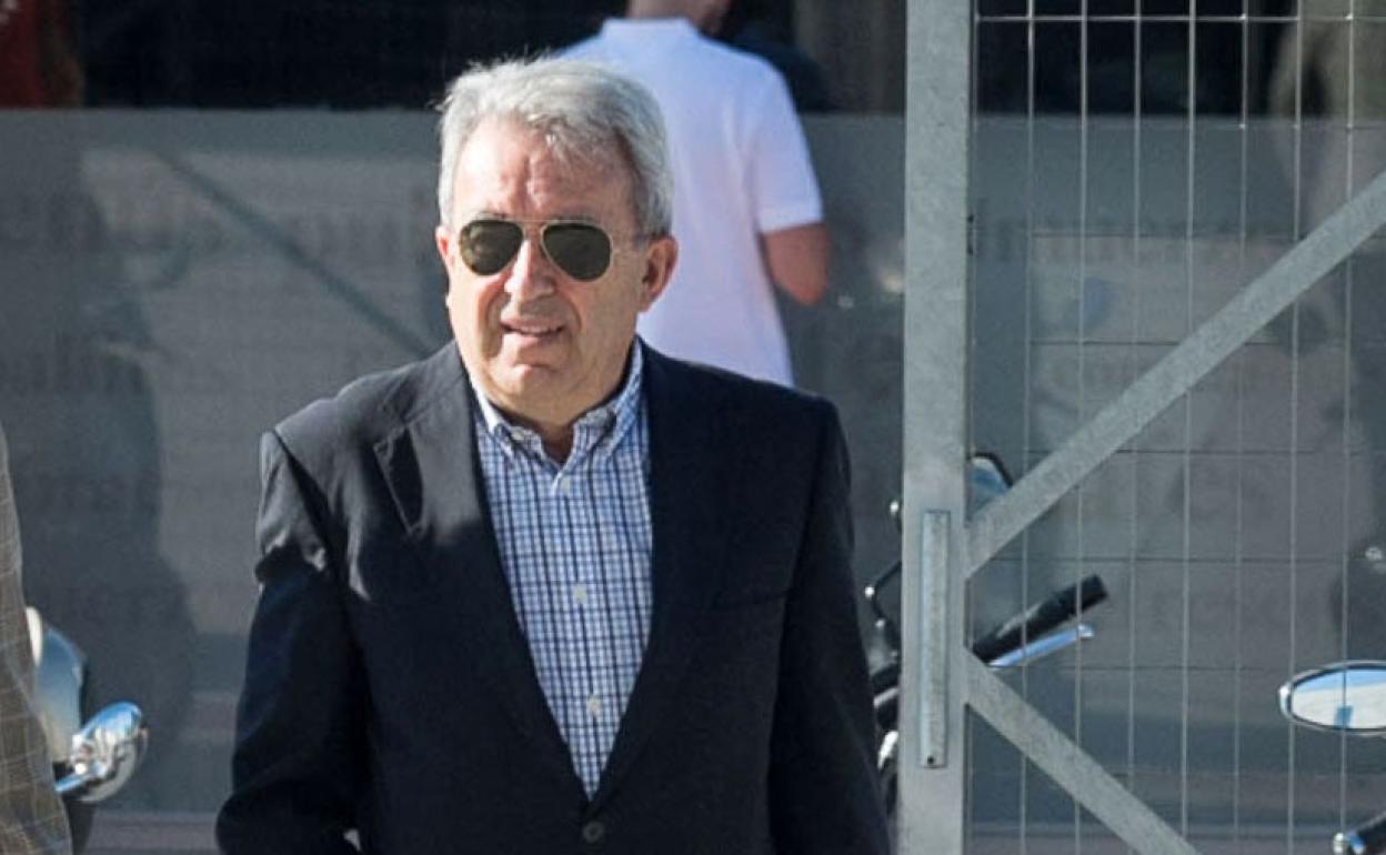 El exconsejero Antonio Cerdá llega al juzgado, en 2018, para prestar declaración. 