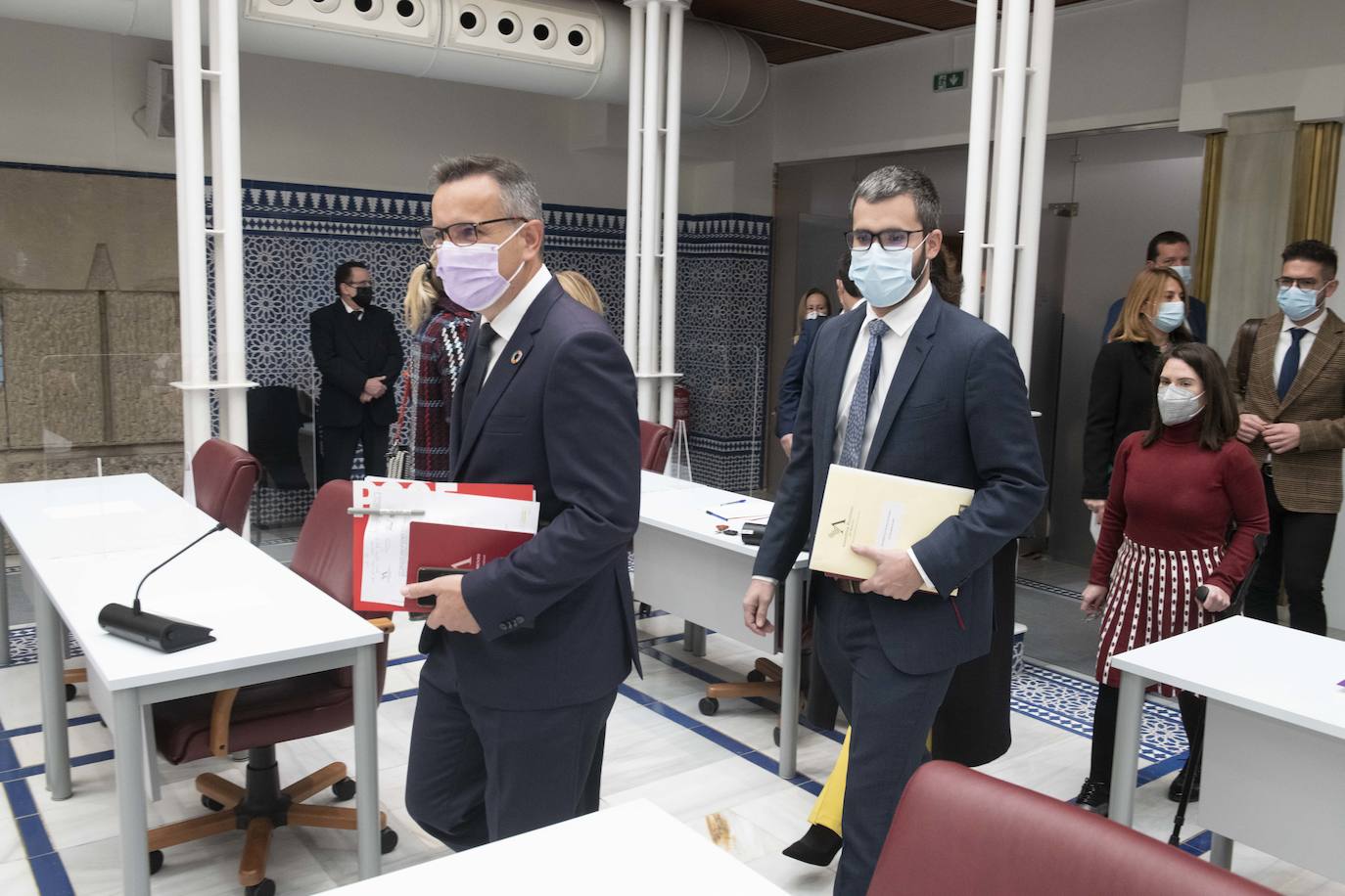 Fotos: La Asamblea reforma su Reglamento para poder reclamar el Estatuto de Autonomía al Congreso