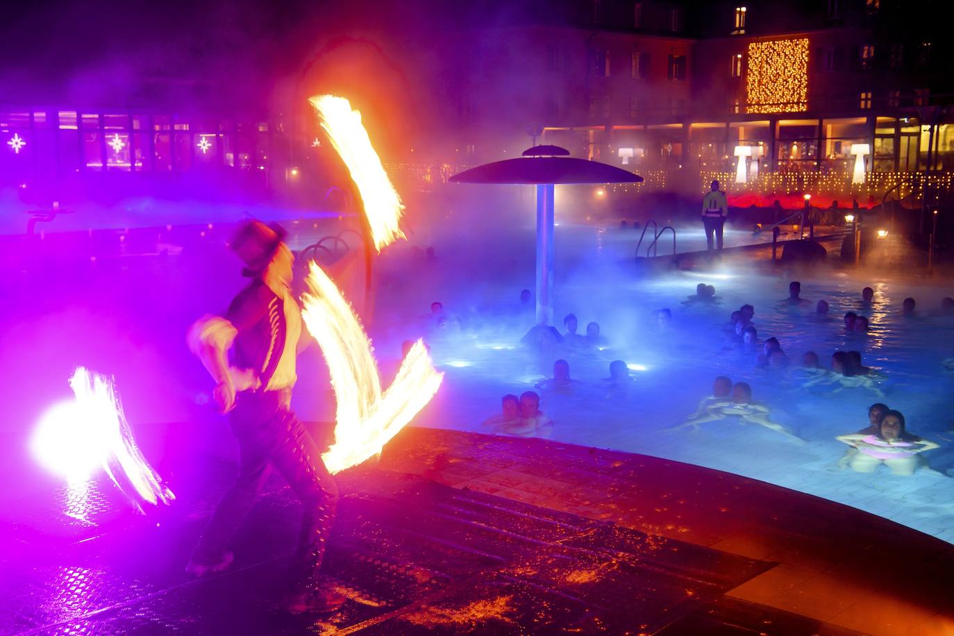 Fotos: Baños de fuego en Suiza