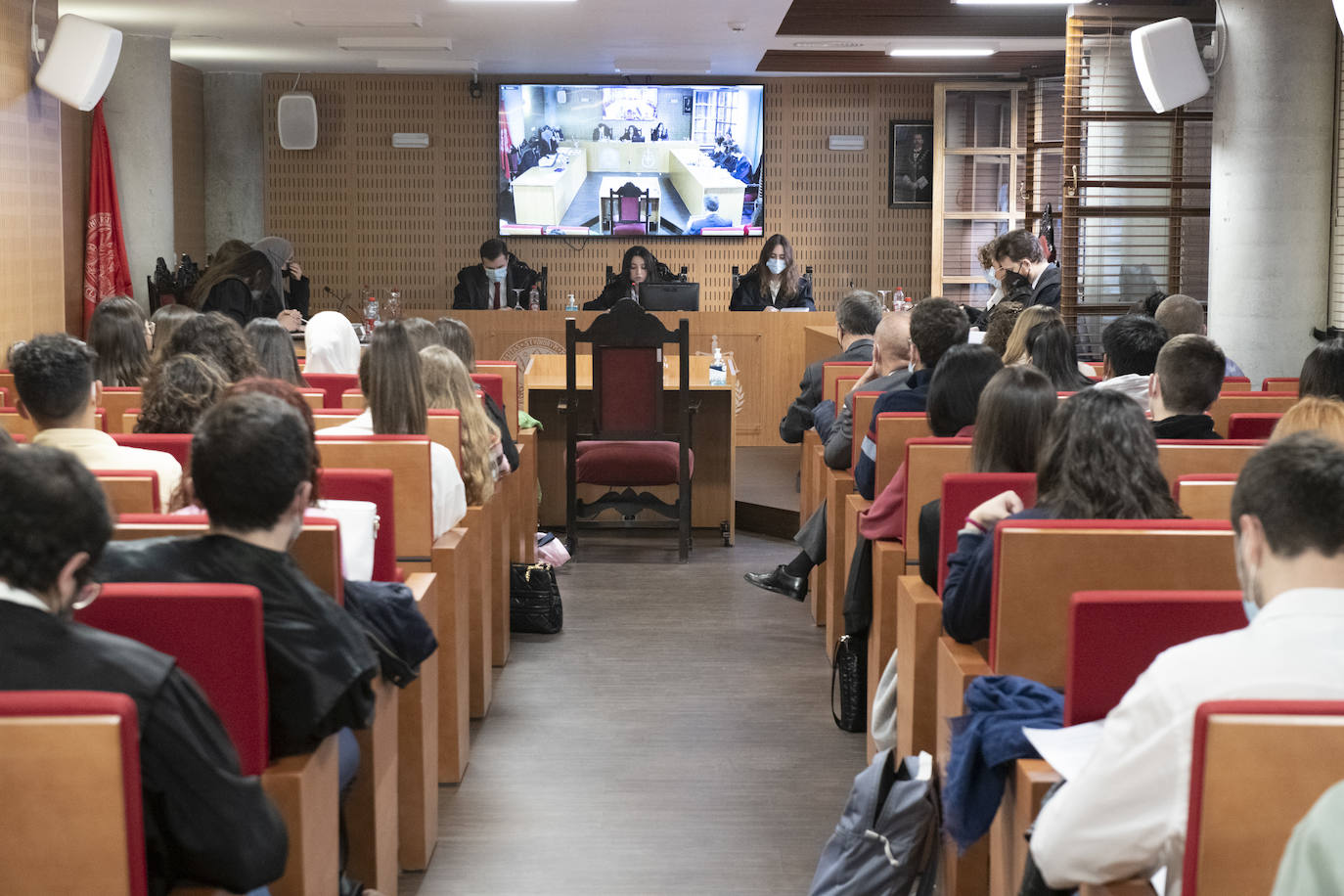 Fotos: Juicios &#039;casi&#039; reales en la nueva aula para estudiantes de Derecho de la UMU
