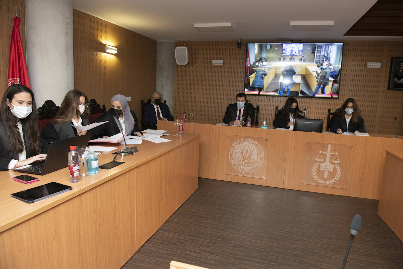 Fotos: Juicios &#039;casi&#039; reales en la nueva aula para estudiantes de Derecho de la UMU