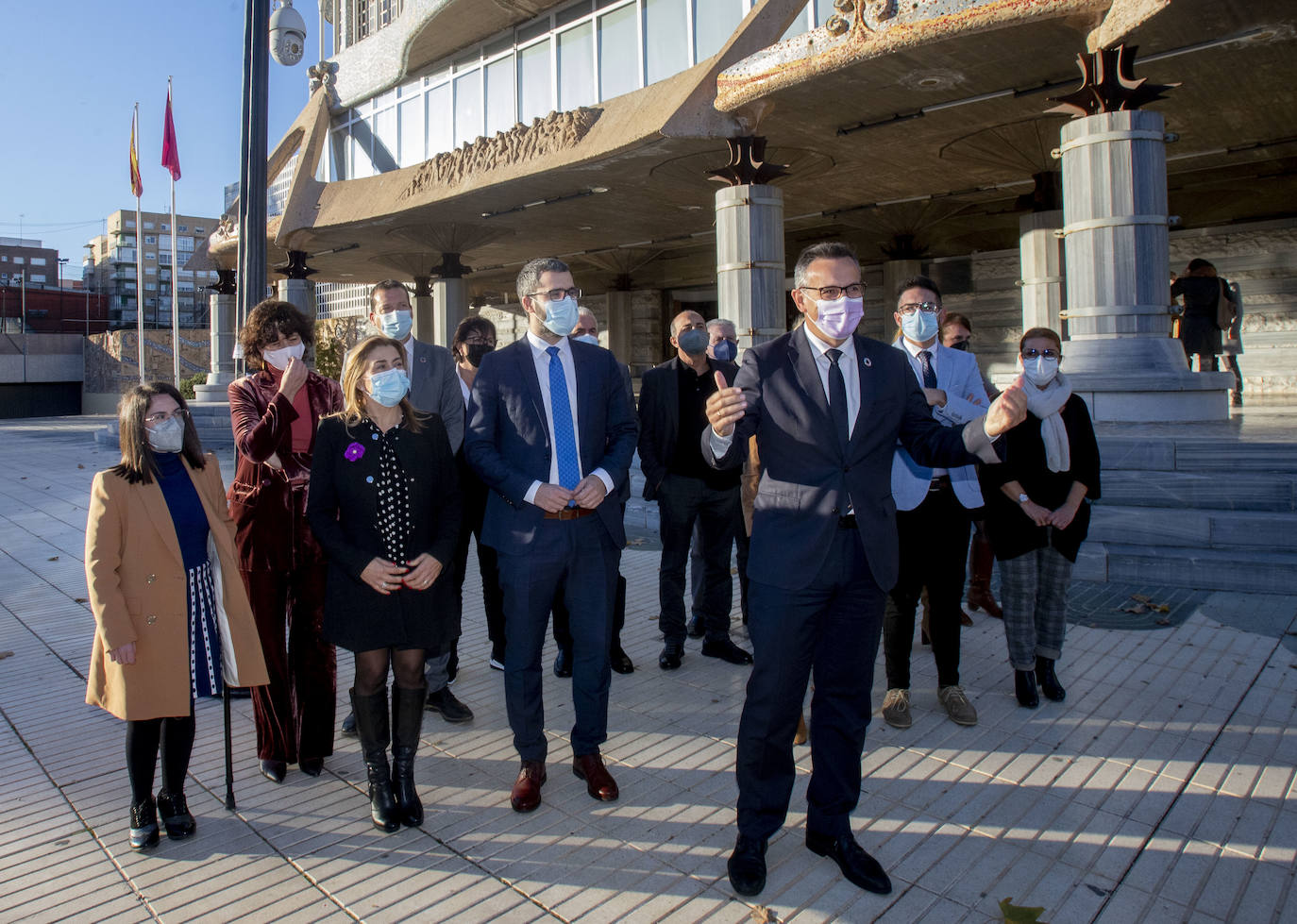 Fotos: Gobierno y oposición dinamitan el diálogo y el consenso con la retirada del Estatuto