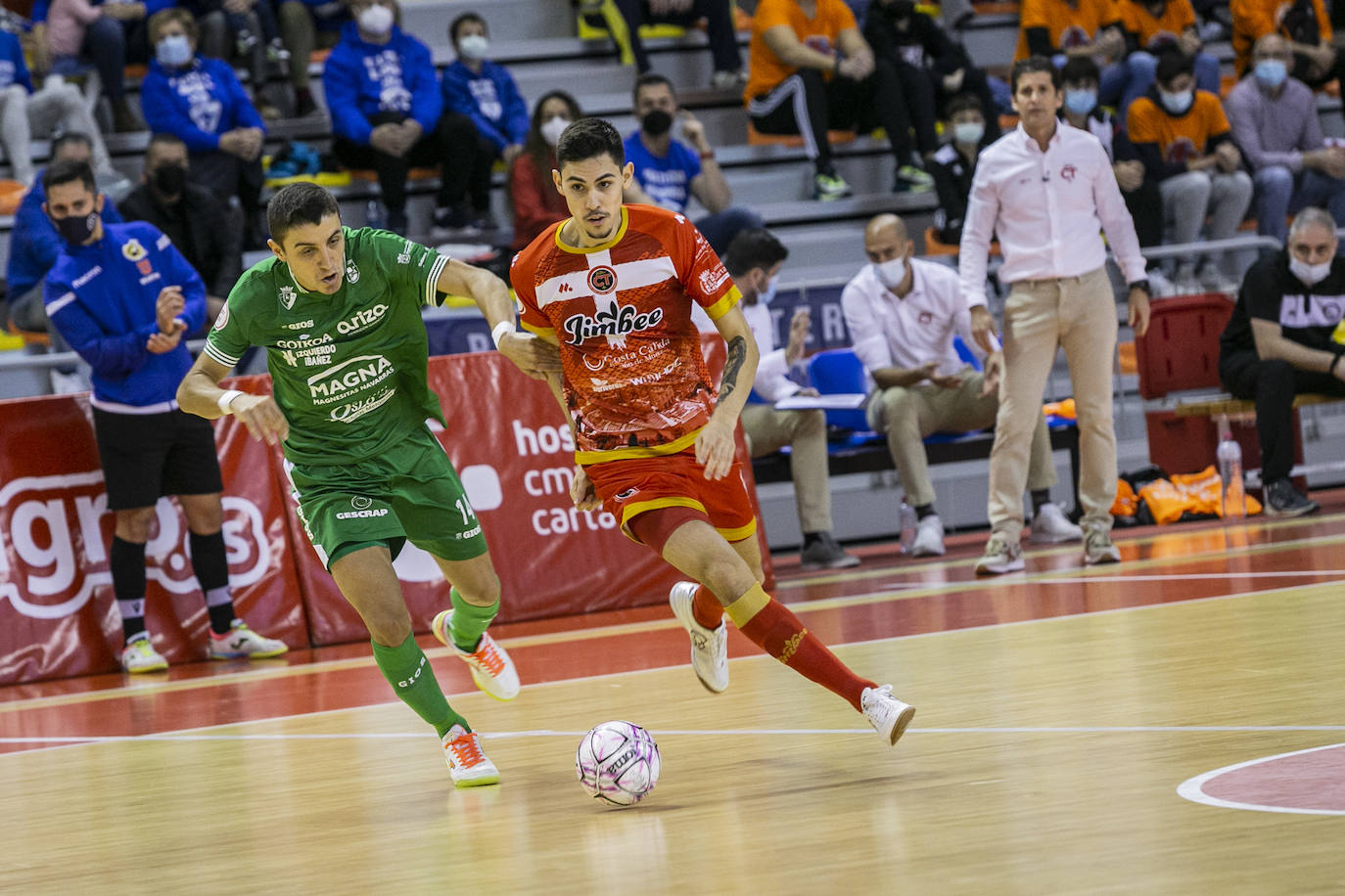 Fotos: El duelo entre Jimbee Cartagena y Osasuna Magna, en imágenes