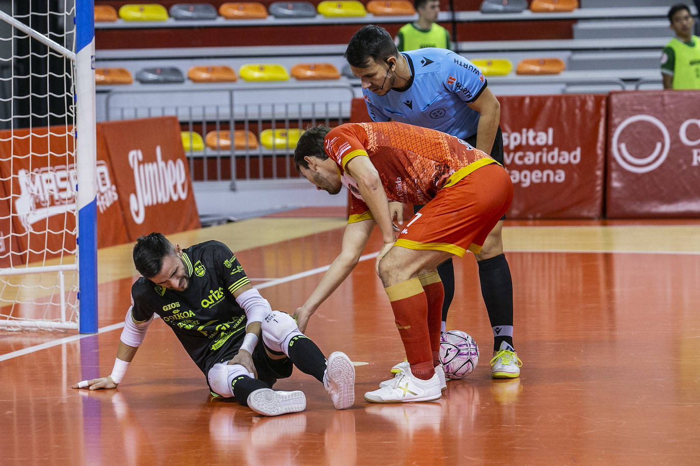 Fotos: El duelo entre Jimbee Cartagena y Osasuna Magna, en imágenes