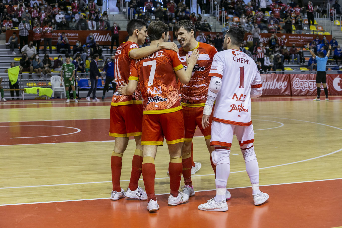 Fotos: El duelo entre Jimbee Cartagena y Osasuna Magna, en imágenes