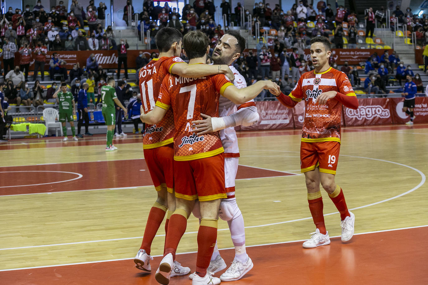 Fotos: El duelo entre Jimbee Cartagena y Osasuna Magna, en imágenes