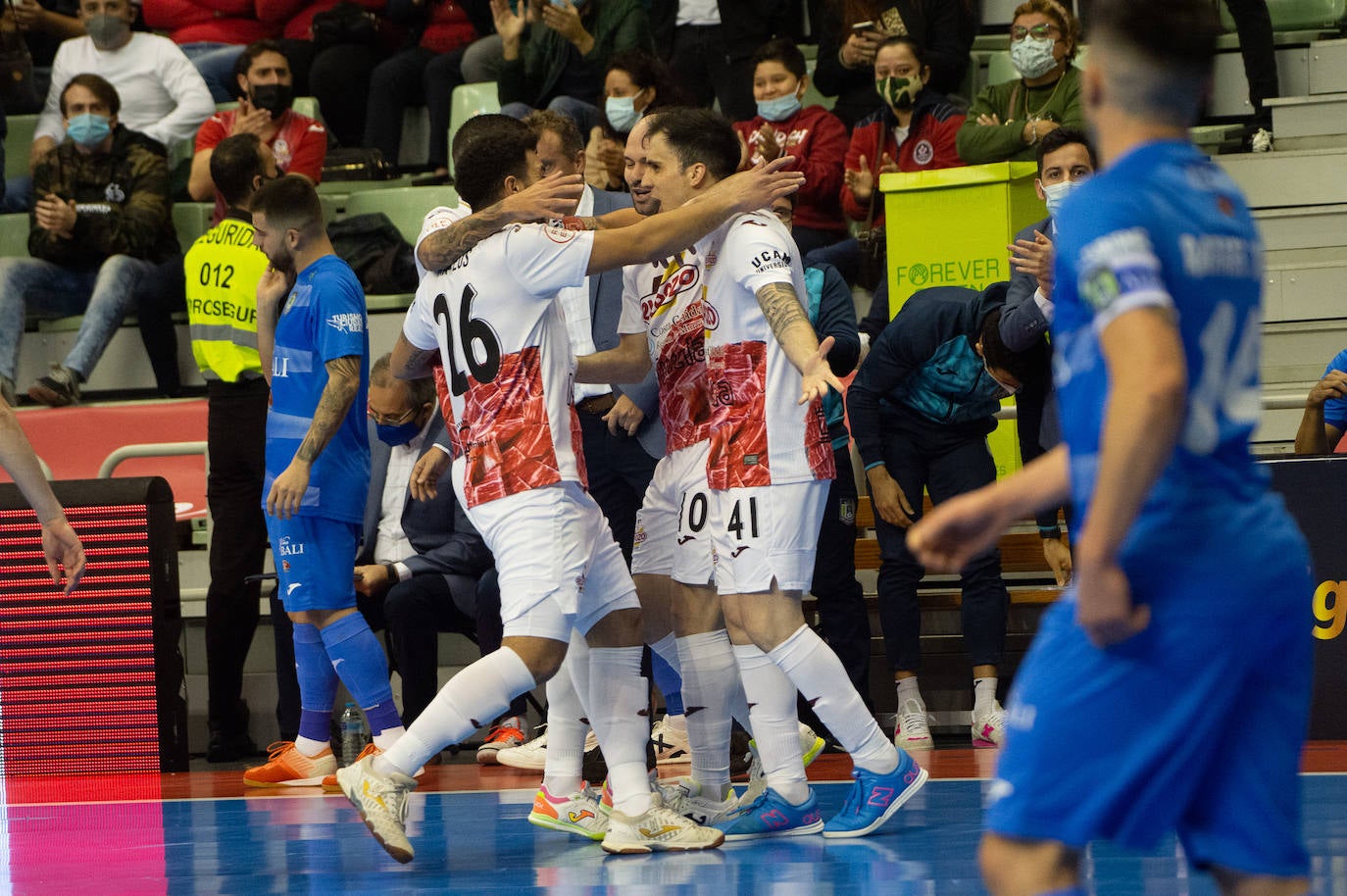 Fotos: La derrota de ElPozo ante Valdepeñas, en imágenes