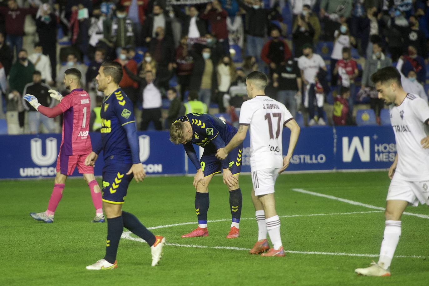 Fotos: La derrota del UCAM CF frente al Albacete Balompié, en imágenes