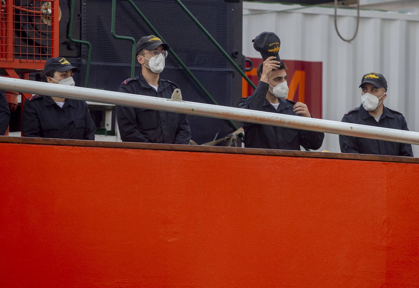 Fotos: El &#039;Hespérides&#039; zarpa desde el arsenal de Cartagena hacia la Antártida en &#039;modo burbuja&#039;