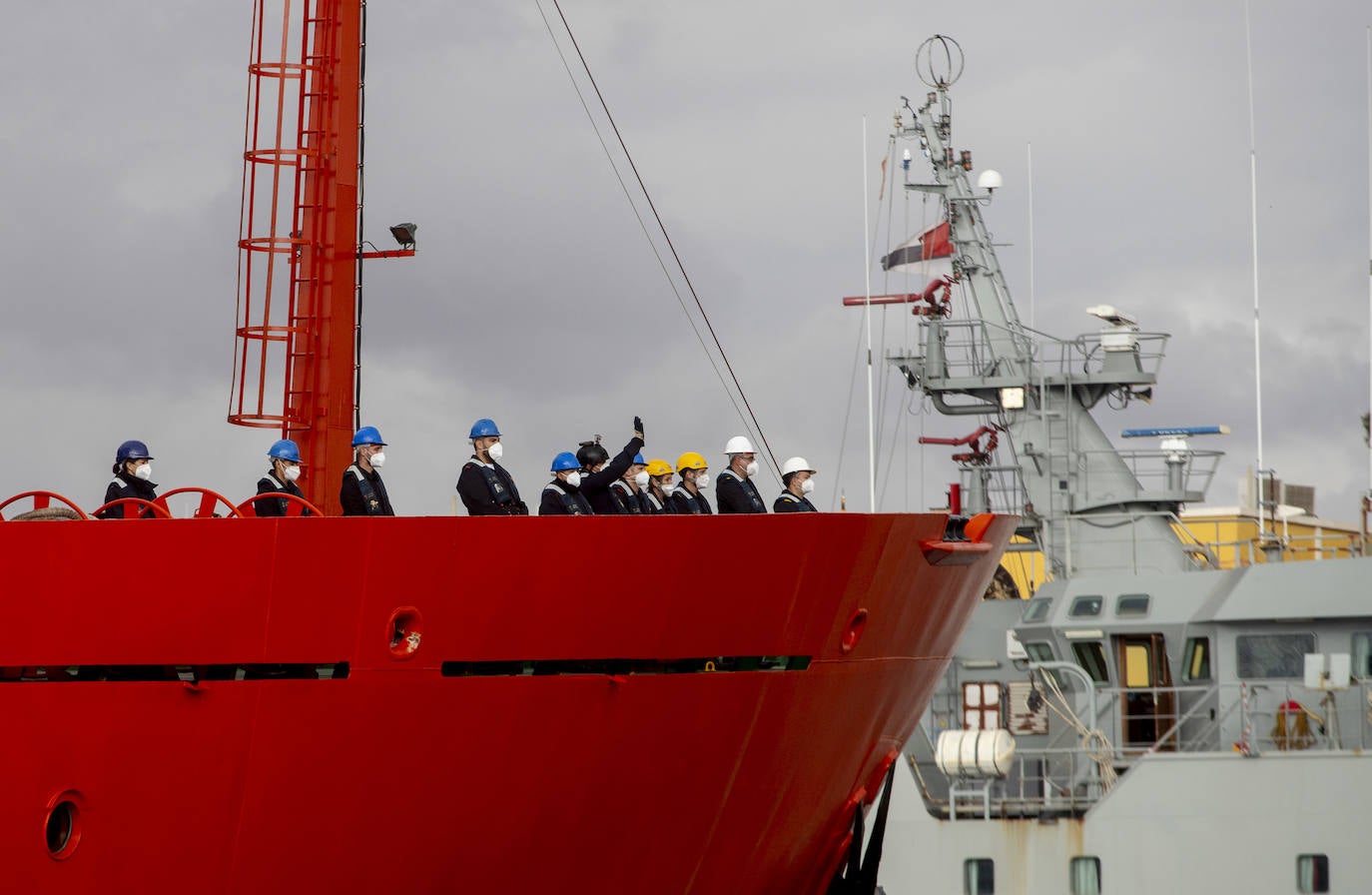 Fotos: El &#039;Hespérides&#039; zarpa desde el arsenal de Cartagena hacia la Antártida en &#039;modo burbuja&#039;