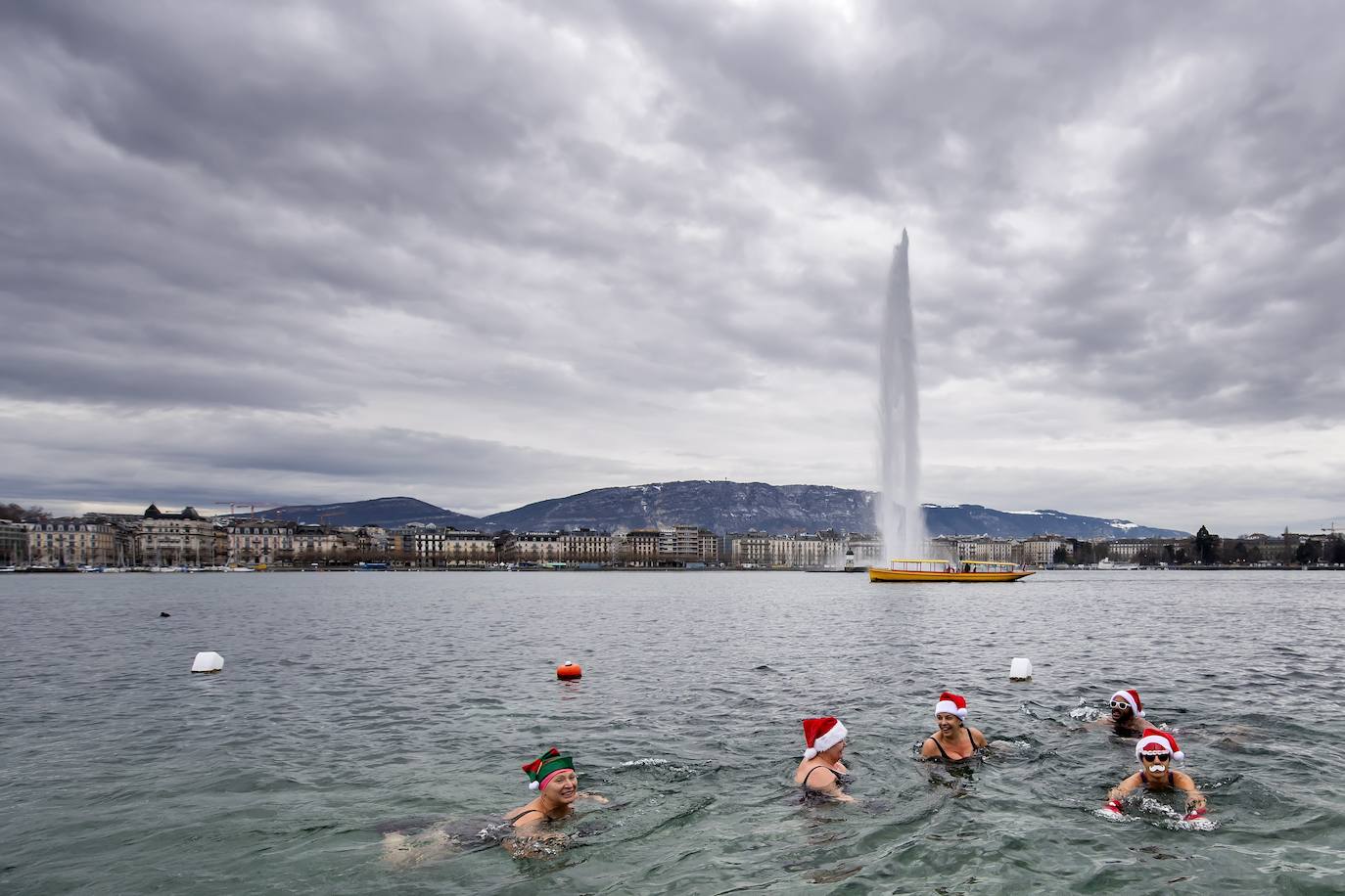 Fotos: Baño navideño en Ginebra