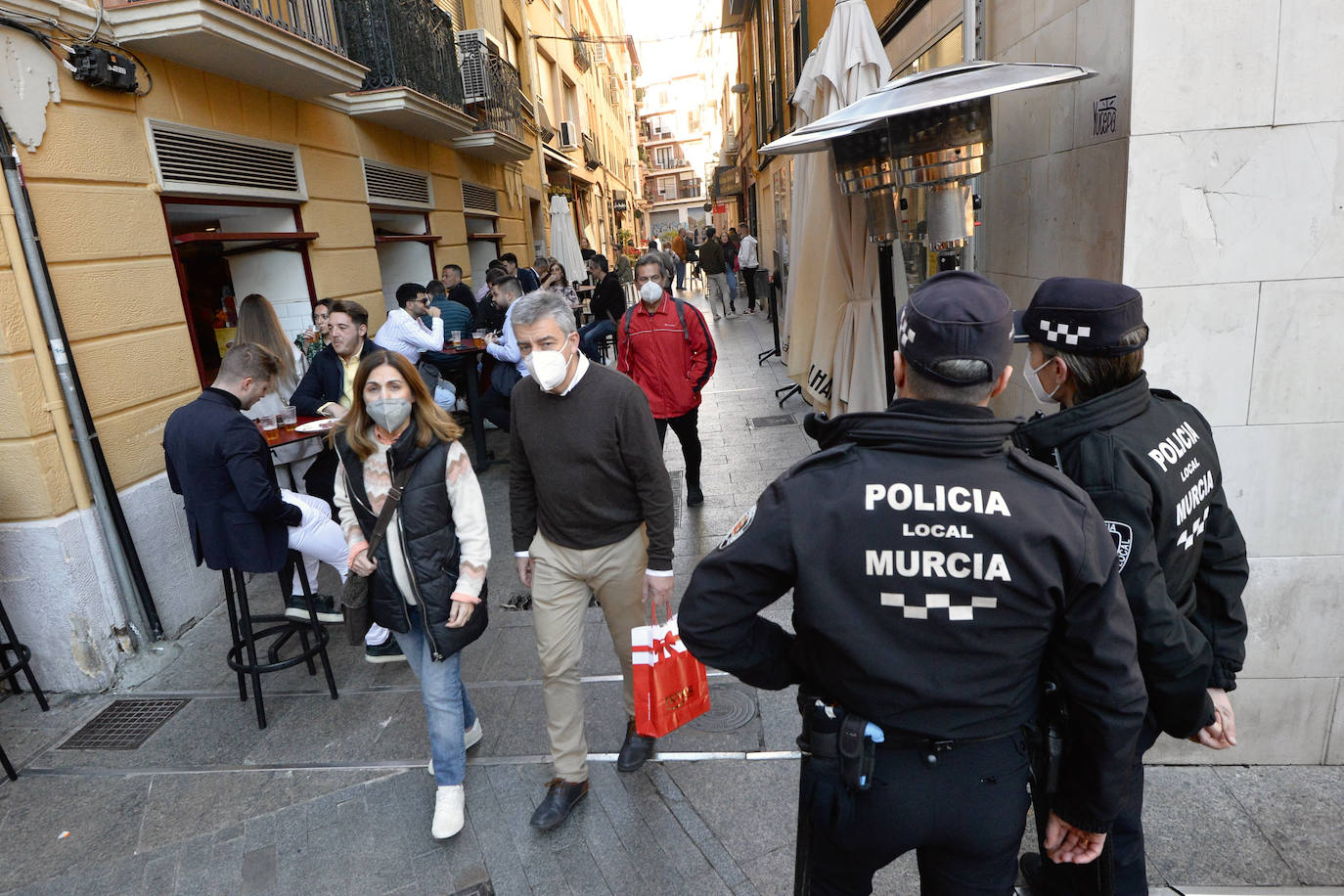 Fotos: Murcia llena las terrazas en una &#039;Tardevieja&#039; primaveral