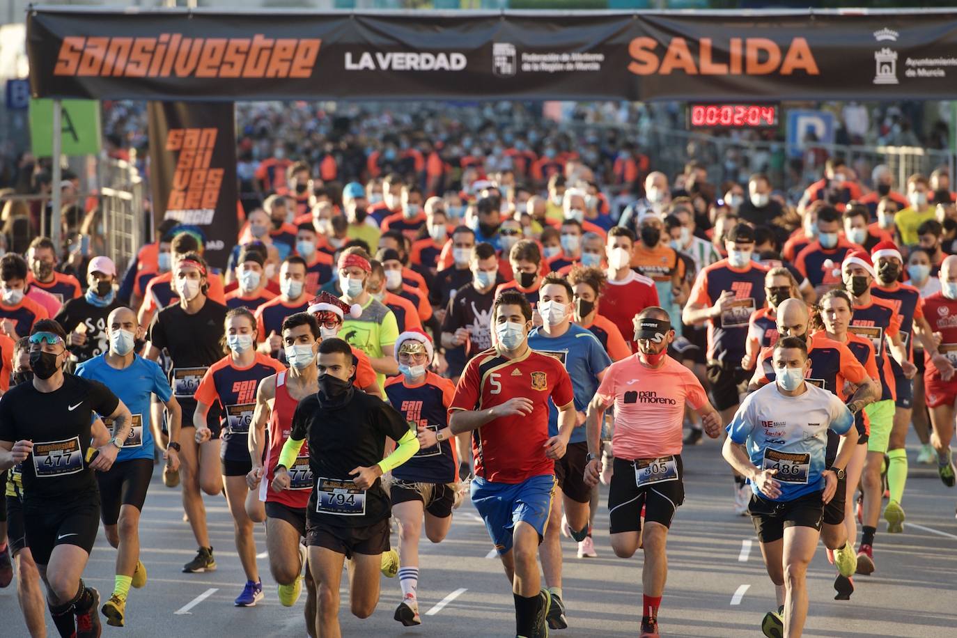 Fotos: Salida de la San Silvestre de Murcia 2021