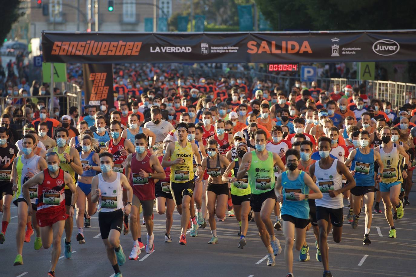 Fotos: Salida de la San Silvestre de Murcia 2021