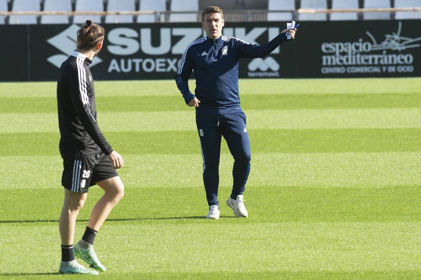 Fotos: Medio millar de fieles arropan al Cartagena en el último entrenamiento