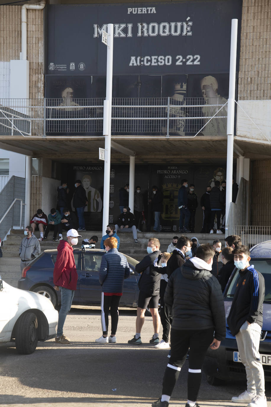 Fotos: Medio millar de fieles arropan al Cartagena en el último entrenamiento