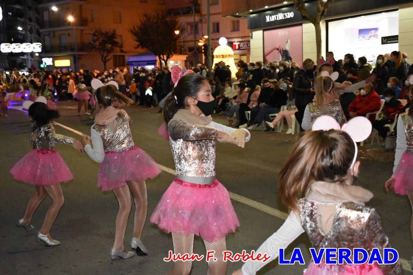 El Cortejo Real que precedía a las carrozas del Melchor, Gaspar y Baltasar, estaba compuesto por distintas carrozas, espectáculos musicales y personajes de fantasía. La Policía Local y el Cuerpo de Bomberos abrieron el recorrido, seguidos de Dafne Dance Academy, Goofy & Donald, Club Gymca VeraCruz, La Sirenita, Academia de Baile EDIG, Pinocho, Escuela de Baile de la Concejalía de Deportes, Las Mariposas, Escuela de Baile Ana, La Bella y la Bestia, la Guardia de Darth Vader y la Banda de Música La Compañía.