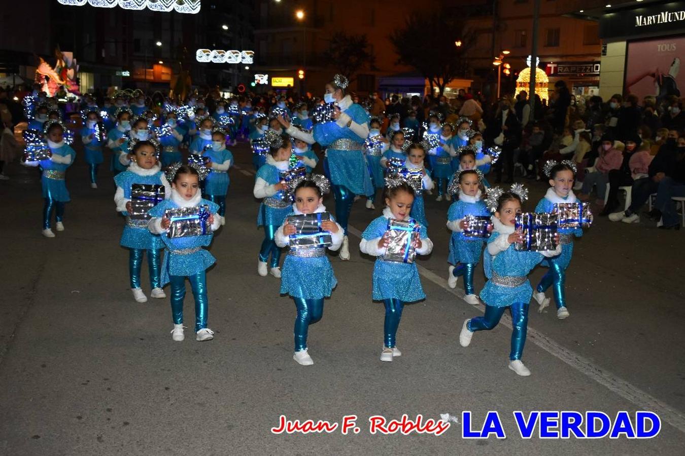 El Cortejo Real que precedía a las carrozas del Melchor, Gaspar y Baltasar, estaba compuesto por distintas carrozas, espectáculos musicales y personajes de fantasía. La Policía Local y el Cuerpo de Bomberos abrieron el recorrido, seguidos de Dafne Dance Academy, Goofy & Donald, Club Gymca VeraCruz, La Sirenita, Academia de Baile EDIG, Pinocho, Escuela de Baile de la Concejalía de Deportes, Las Mariposas, Escuela de Baile Ana, La Bella y la Bestia, la Guardia de Darth Vader y la Banda de Música La Compañía.