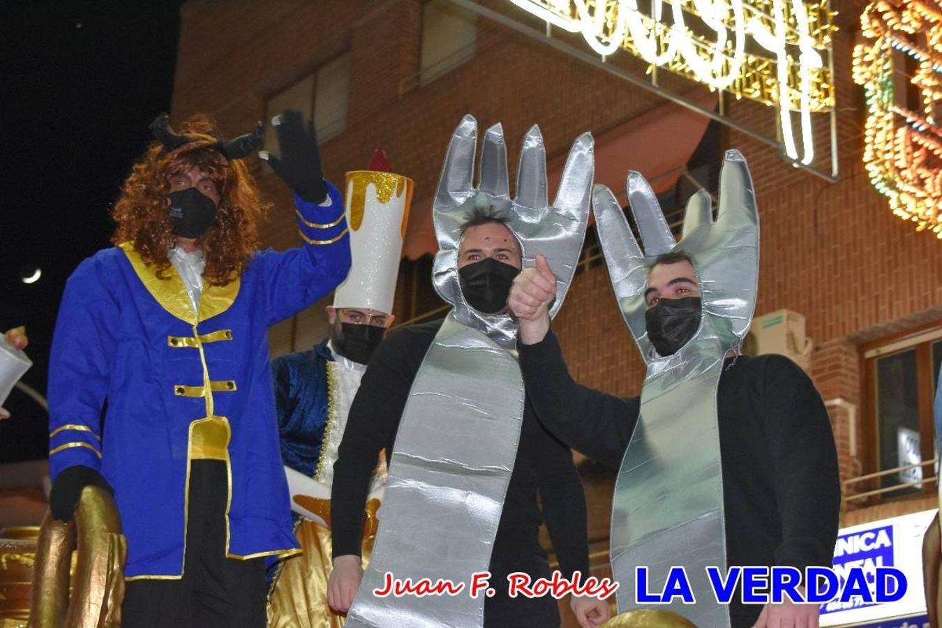 El Cortejo Real que precedía a las carrozas del Melchor, Gaspar y Baltasar, estaba compuesto por distintas carrozas, espectáculos musicales y personajes de fantasía. La Policía Local y el Cuerpo de Bomberos abrieron el recorrido, seguidos de Dafne Dance Academy, Goofy & Donald, Club Gymca VeraCruz, La Sirenita, Academia de Baile EDIG, Pinocho, Escuela de Baile de la Concejalía de Deportes, Las Mariposas, Escuela de Baile Ana, La Bella y la Bestia, la Guardia de Darth Vader y la Banda de Música La Compañía.