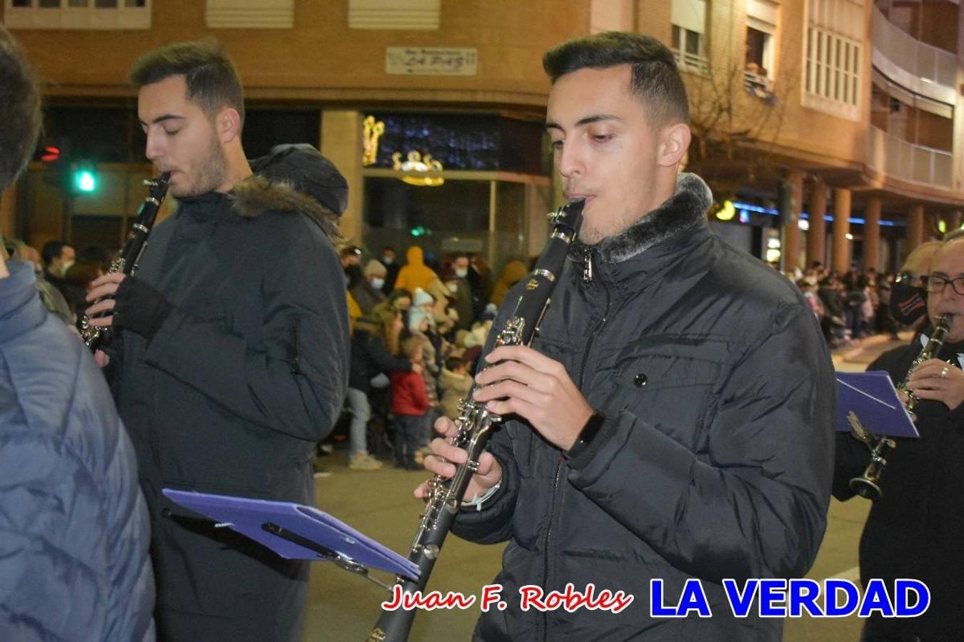 El Cortejo Real que precedía a las carrozas del Melchor, Gaspar y Baltasar, estaba compuesto por distintas carrozas, espectáculos musicales y personajes de fantasía. La Policía Local y el Cuerpo de Bomberos abrieron el recorrido, seguidos de Dafne Dance Academy, Goofy & Donald, Club Gymca VeraCruz, La Sirenita, Academia de Baile EDIG, Pinocho, Escuela de Baile de la Concejalía de Deportes, Las Mariposas, Escuela de Baile Ana, La Bella y la Bestia, la Guardia de Darth Vader y la Banda de Música La Compañía.