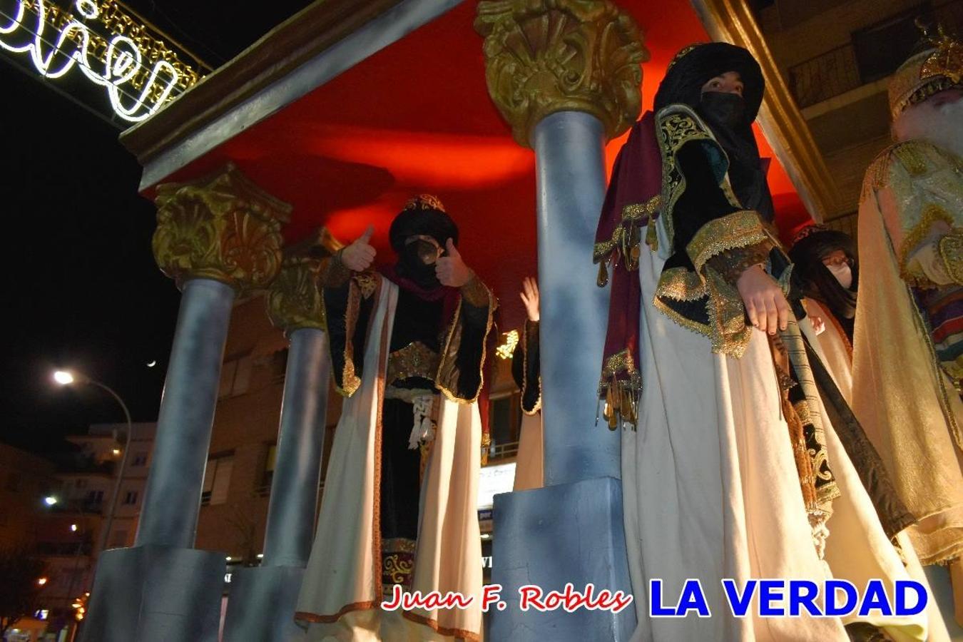 El Cortejo Real que precedía a las carrozas del Melchor, Gaspar y Baltasar, estaba compuesto por distintas carrozas, espectáculos musicales y personajes de fantasía. La Policía Local y el Cuerpo de Bomberos abrieron el recorrido, seguidos de Dafne Dance Academy, Goofy & Donald, Club Gymca VeraCruz, La Sirenita, Academia de Baile EDIG, Pinocho, Escuela de Baile de la Concejalía de Deportes, Las Mariposas, Escuela de Baile Ana, La Bella y la Bestia, la Guardia de Darth Vader y la Banda de Música La Compañía.