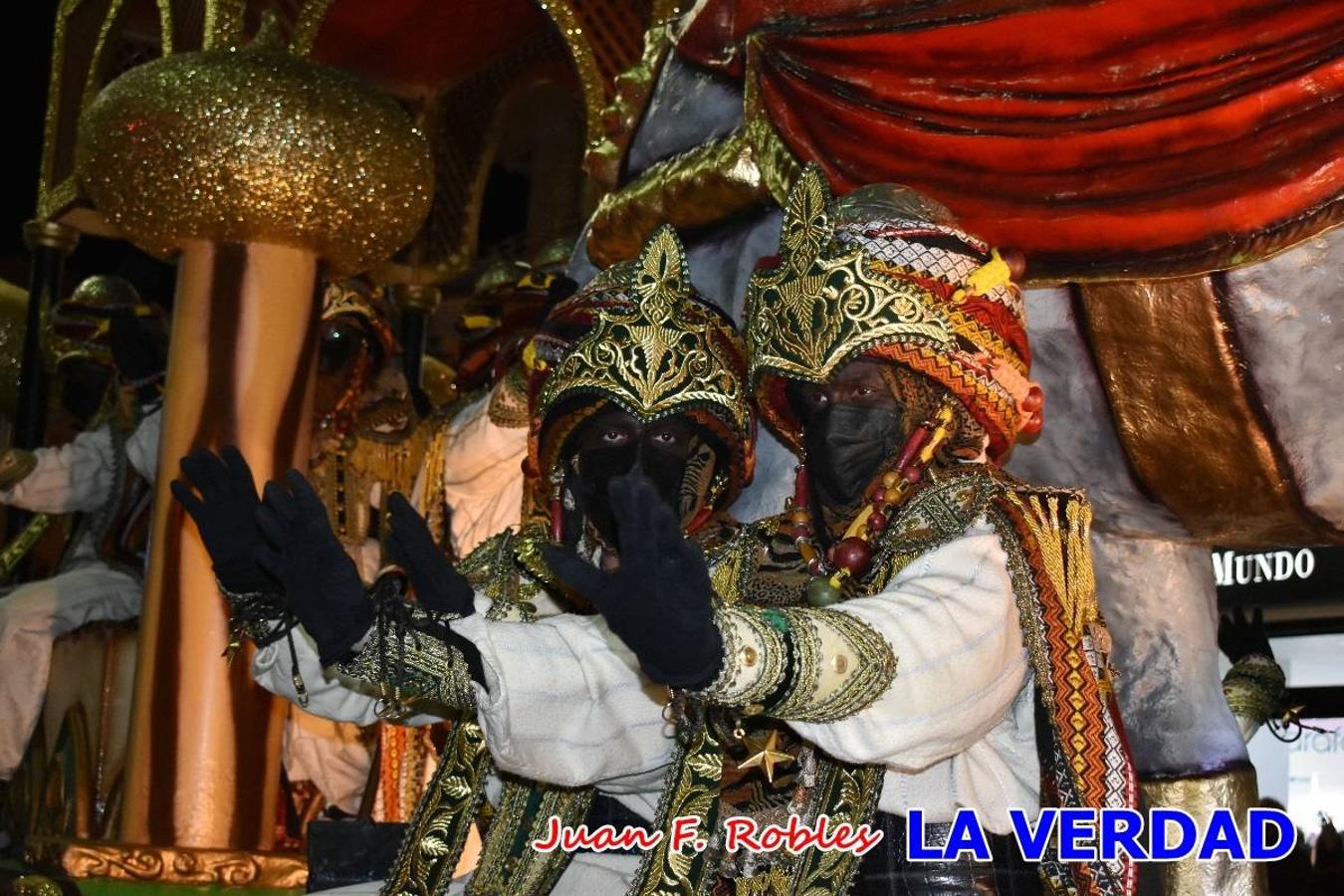 El Cortejo Real que precedía a las carrozas del Melchor, Gaspar y Baltasar, estaba compuesto por distintas carrozas, espectáculos musicales y personajes de fantasía. La Policía Local y el Cuerpo de Bomberos abrieron el recorrido, seguidos de Dafne Dance Academy, Goofy & Donald, Club Gymca VeraCruz, La Sirenita, Academia de Baile EDIG, Pinocho, Escuela de Baile de la Concejalía de Deportes, Las Mariposas, Escuela de Baile Ana, La Bella y la Bestia, la Guardia de Darth Vader y la Banda de Música La Compañía.
