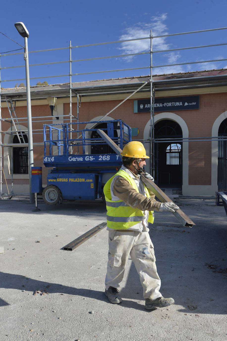 Fotos: Adif remodela Archena como estación término con Madrid ante el próximo corte de la línea