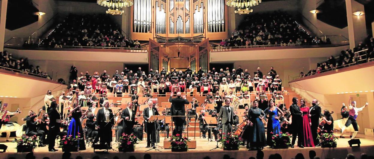 La Sinfónica de la UCAM durante su concierto en el Auditorio Nacional, en Madrid, este sábado. 