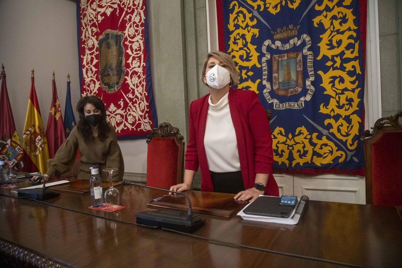 Fotos: El Pleno de Cartagena pide a la Comunidad que haga ya la vía de evacuación de Alumbres en caso de emergencia industrial