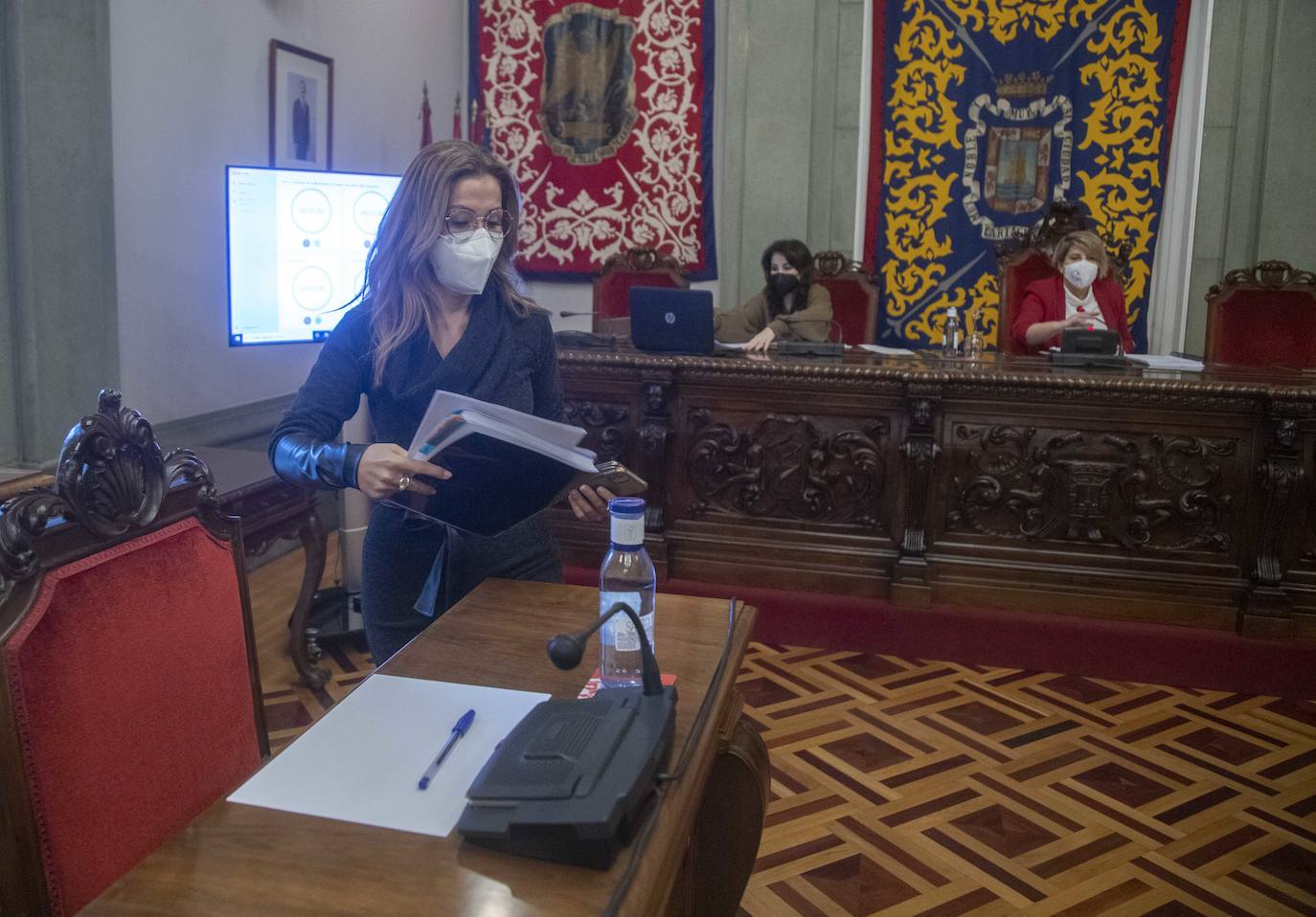 Fotos: El Pleno de Cartagena pide a la Comunidad que haga ya la vía de evacuación de Alumbres en caso de emergencia industrial