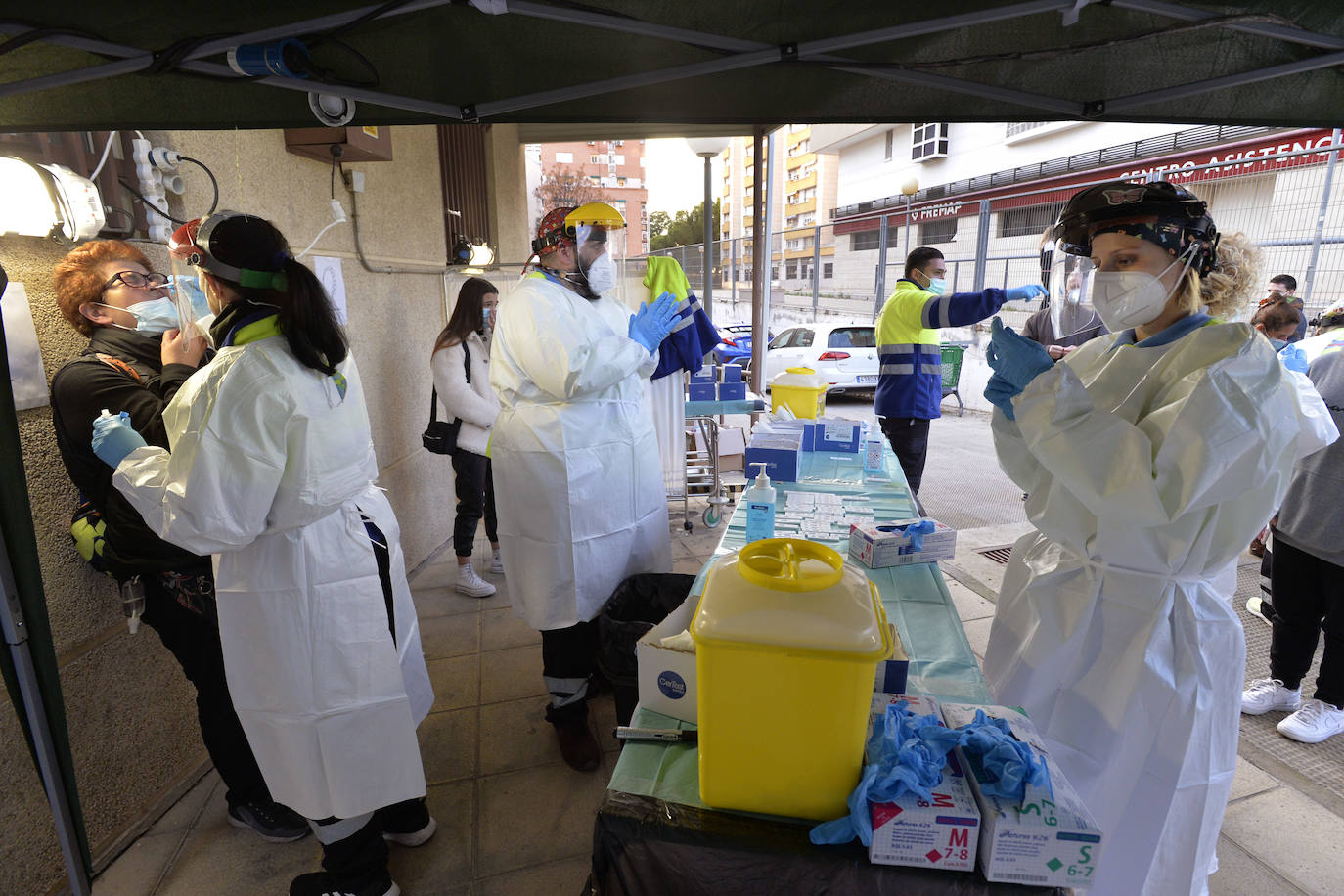 Fotos: Test de antígenos en el centro de salud de San Andrés de Murcia