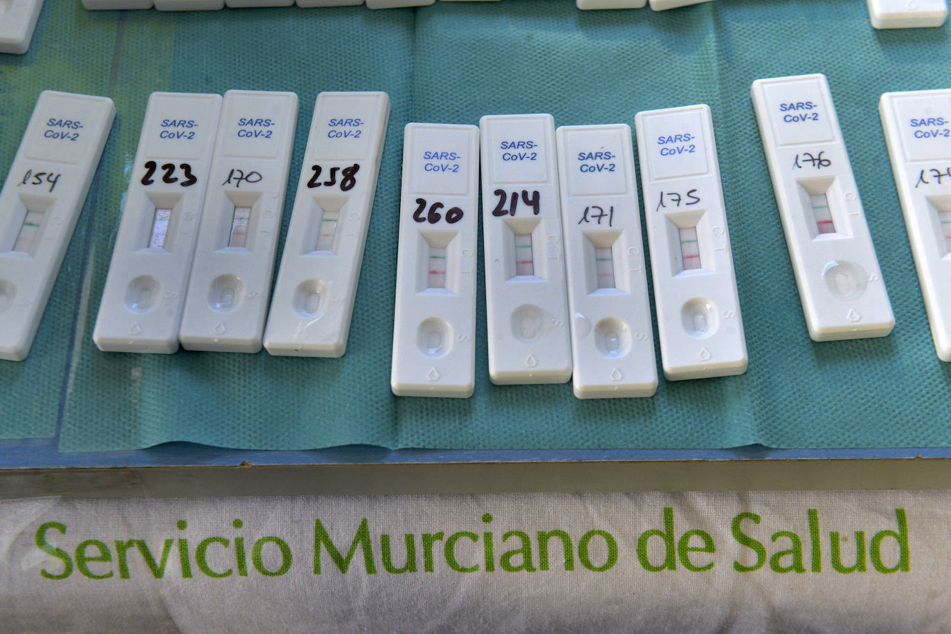 Fotos: Test de antígenos en el centro de salud de San Andrés de Murcia