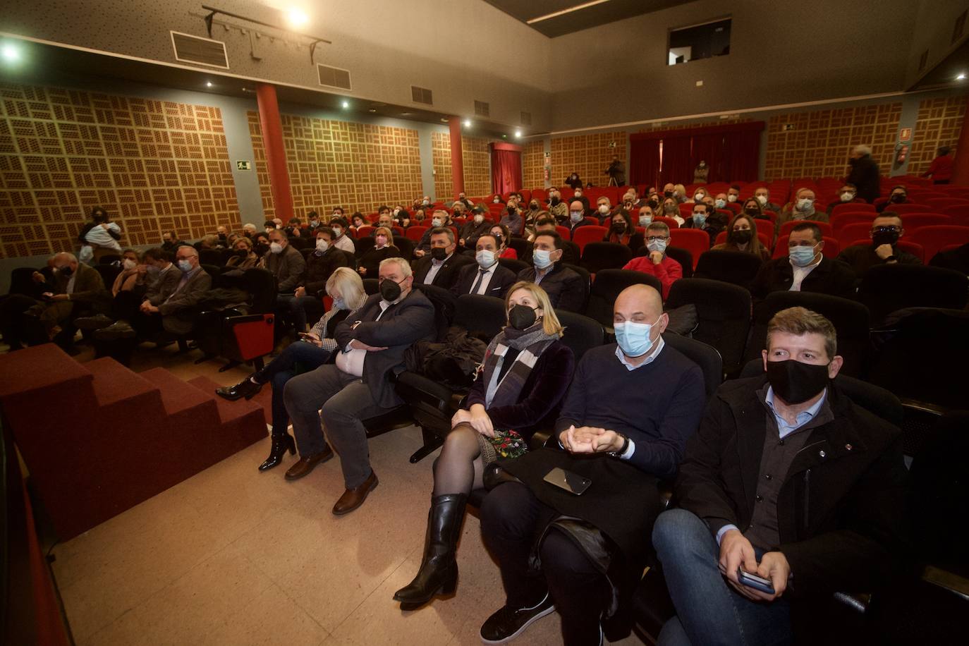 Fotos: José Francisco Nicolás Martínez, del PP, nuevo pedáneo de Beniaján