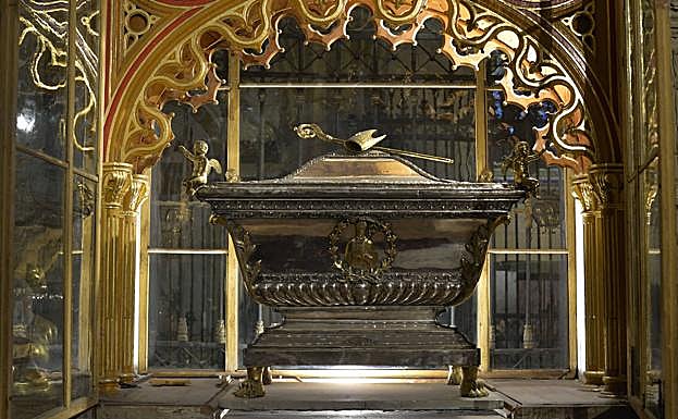 Santa Florentina y San Fulgencio. Hornacina que contiene las reliquias de los santos cartageneros. 